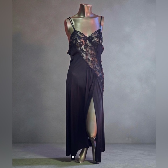 Olga Other - VTG 60s-70s JCPenny Olga Inspo Floral Lace Bandage Slit Maxi Slip in Black, S/M
